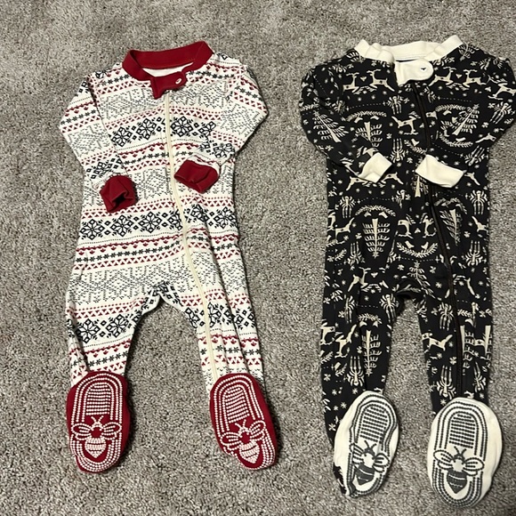 Burt’s Bee Baby holiday fam jams - Picture 1 of 4